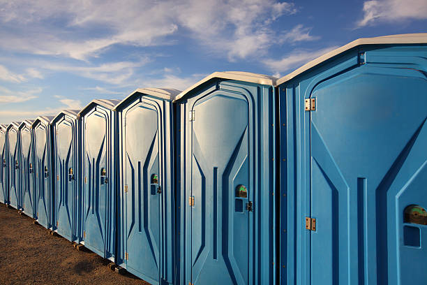 Best Deluxe Portable Toilet Rental  in Holts Summit, MO